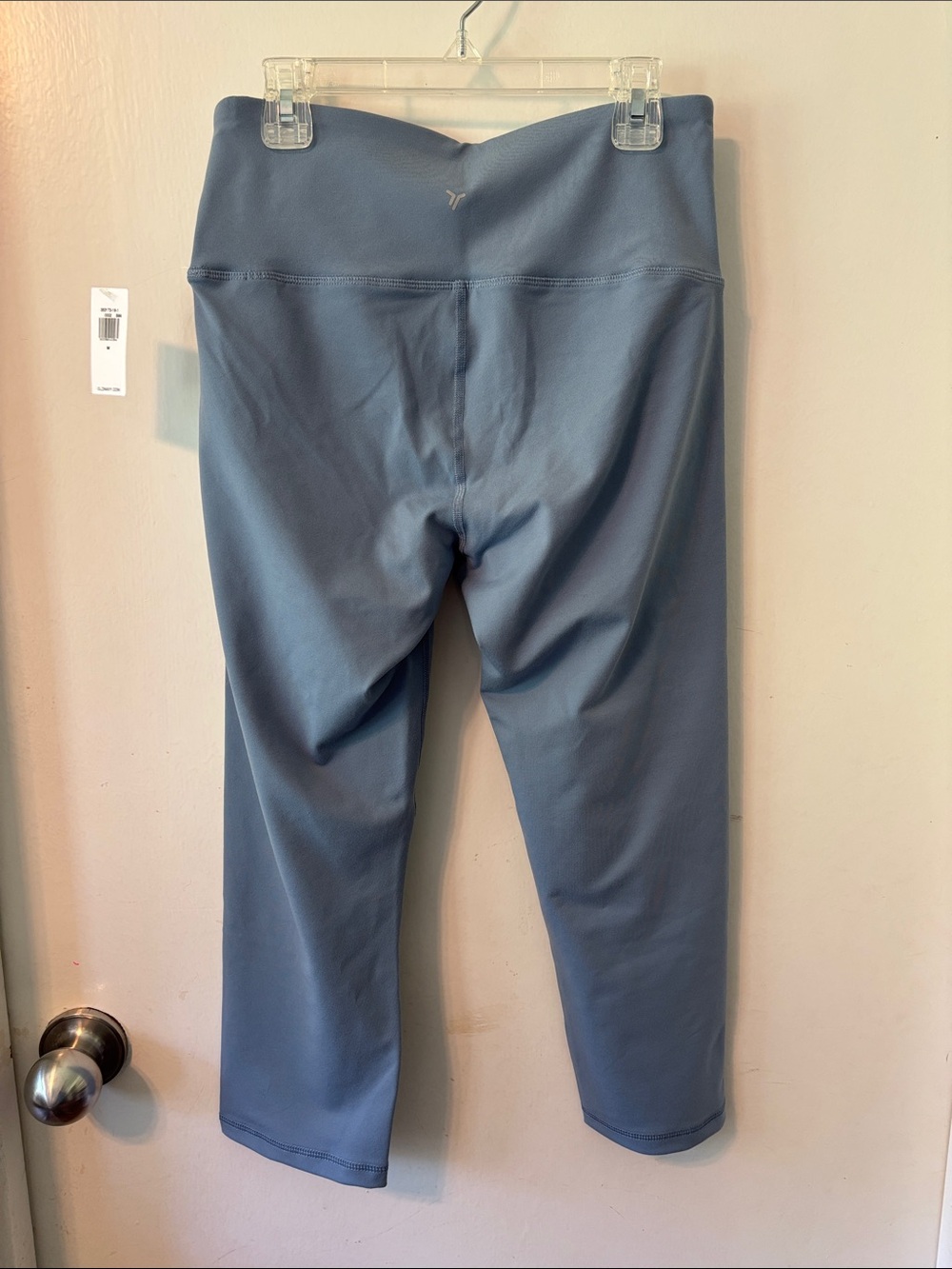Old Navy Slate Blue Active Go-Dry Leggings - Picture 2 of 4